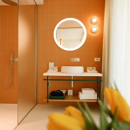 ホテル Laguna Faro - Adults Only 4*