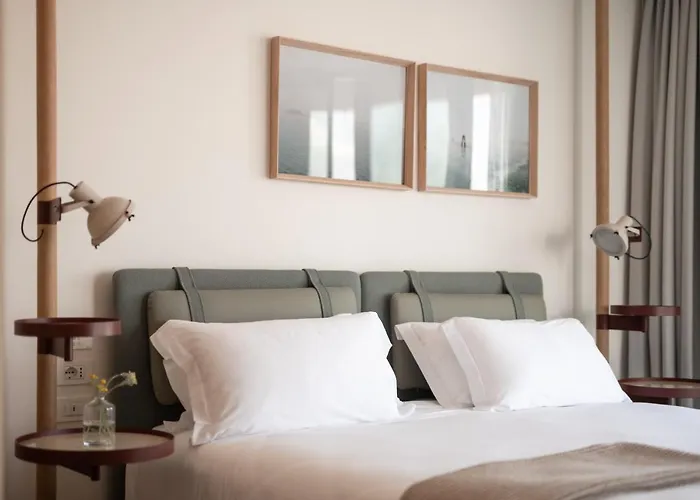 ホテル Laguna Faro - Adults Only 4*