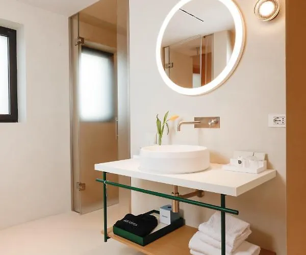 Hotel Laguna Faro - Adults Only 4*