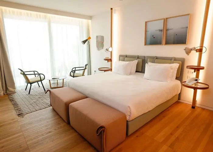 ホテル Laguna Faro - Adults Only 4*